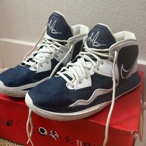 KYRIE INFINITY TB great condition worn only a few times. WITH BOX